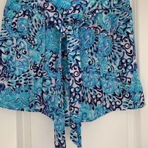 Lilly Pulitzer mylee front tie shorts with Tropical Flair size 4